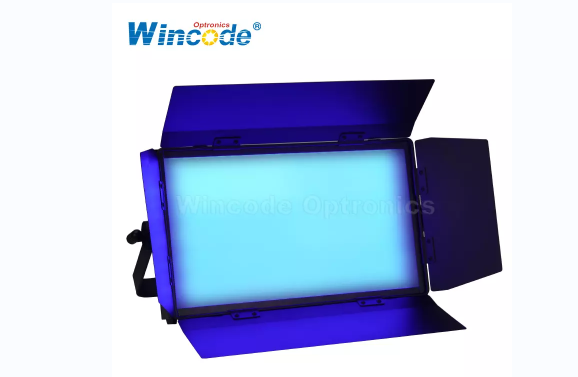 أين يمكننا استخدام LED Studio Soft Panel Light؟