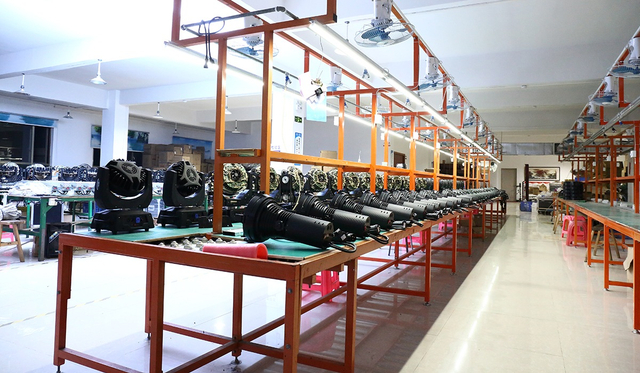 أضواء تعمل بالبطارية المغناطيسية للبيع